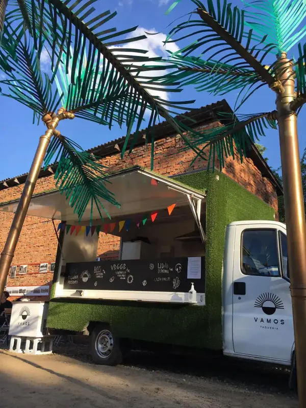 Vamos taqueria taco foodtruck